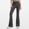 Lockere Hose mit ausgestelltem Bein